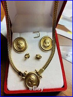 18K Saudi Gold Cleopatra Necklace & Earring With 17 Long