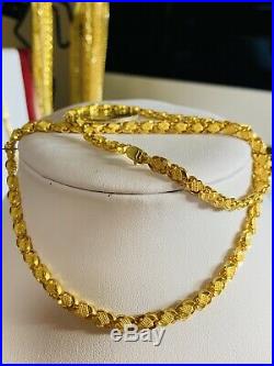 22K Saudi Gold Damascus Necklace With 22 Long