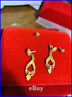 22K Saudi Gold Set Dangle Earring