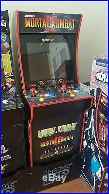 Arcade 1Up Mortal Kombat Walmart Exclusive machine + Riser