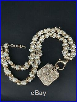 Chanel Long pearl. Necklace