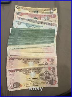 Emirates 915 dirhams different denotations different versions for 5 and 10 notes
