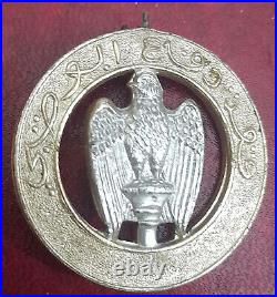 United Arab Emirates Abu Dhabi Miltary Soldier Badge Light Metal 3.5x3.5cm