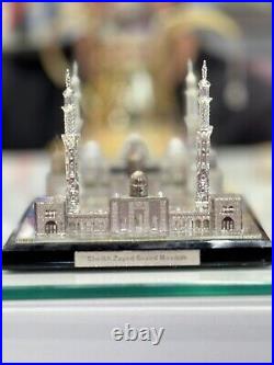 United Arab Emirates Abu Dhabi Sheikh Zayed Grand Mosque Model Glass Metal