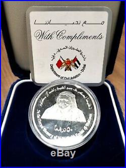 United Arab Emirates Dubai Airport 50 Dirham Silver Coin Year 2000 w note Box