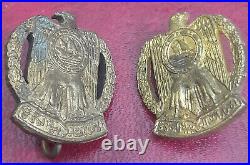 United Arab Emirates Miltary Soldier Badge Pair Facing Right And Left 2.2x2.5cm