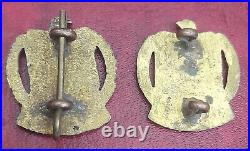 United Arab Emirates Miltary Soldier Badge Pair Facing Right And Left 2.2x2.5cm