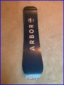 Used Arbor Foundation Rocker Twin Tip Snowboard 148 cm