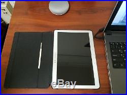 White Samsung Note 10.1 2014 Tablet With S-Pen, 32GB with Wi-Fi (SM-P600)